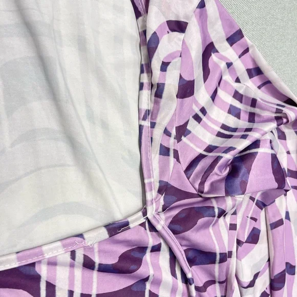 PrettyLittleThing Lavender and White Dress - Picture 3 of 8